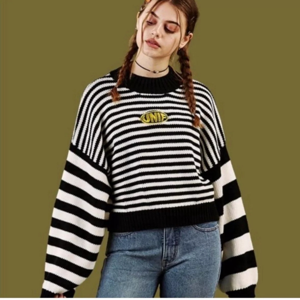UNIF Clarissa Black And White Striped Oversized Heavy Sweater size Medium